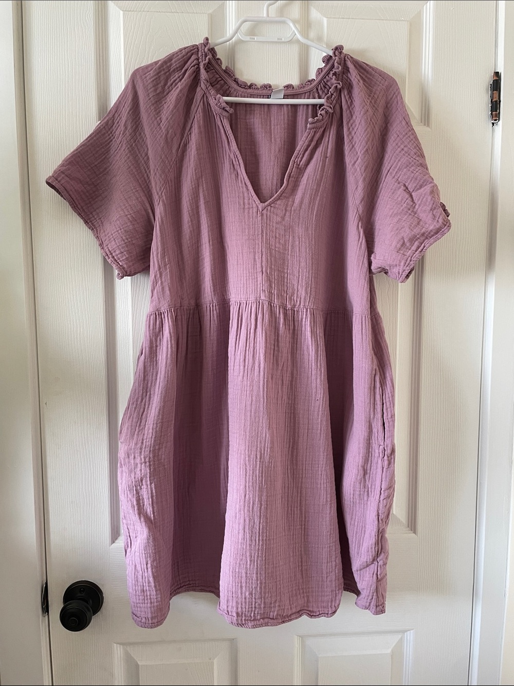 Old navy pink ruffle crinkle gauze cotton dress with pockets